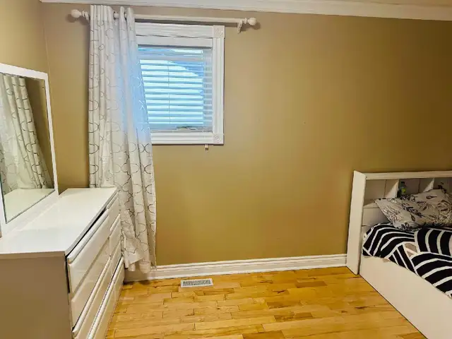 1 private room for rent