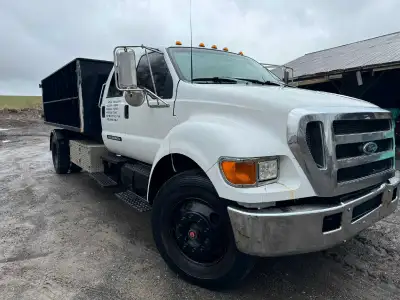 2007 Ford F750 Roll off