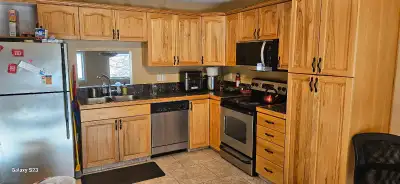 Spacious fully furnished room available on Heritage