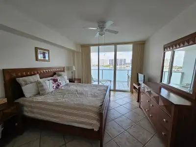 $1,450 / 2br - Marina Bay Club **Available Dec2025, View more