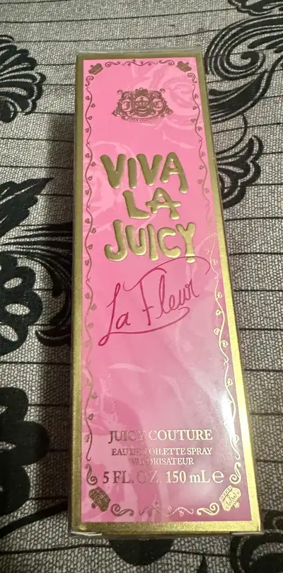 JC  Viva La Juicy La Fleur Eau de Toilette 150ml, View more