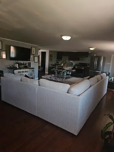 2 Bedroom 1 Bath Loft Apartment in Grimsby