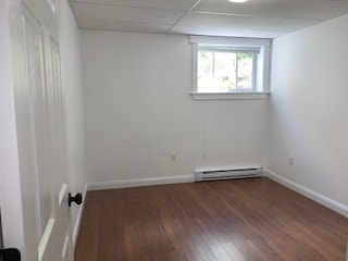 SOUTHSIDE 3 BEDROOM APARTMENT WITH YARD! 5