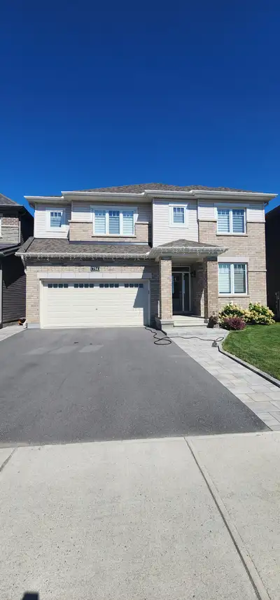 4-Bedroom + Den, 4-Bath Home for Rent in Barrhaven Family-oriented and safe, in a quiet Quinns point...