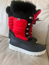 Pajar snow boots size 6 large usa