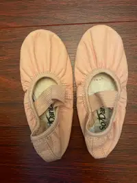 Ballet slippers size 8 (toddler)