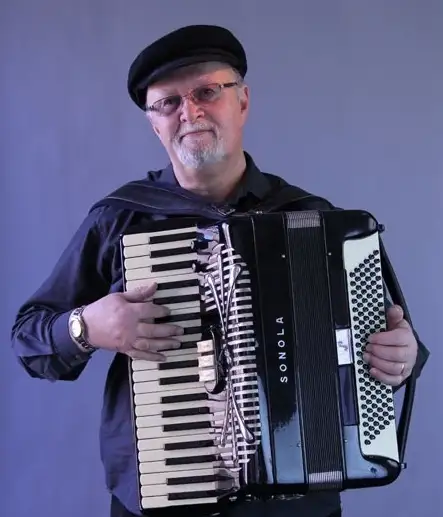 Accordion Lessons Online for Adults595974694519459841