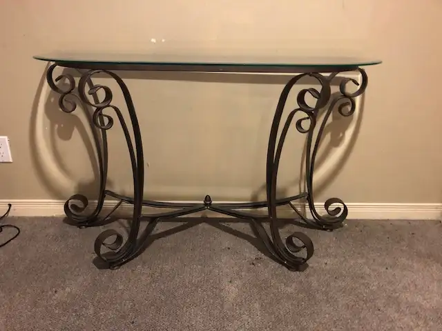 BRAND NEW ACCENT TABLE with glass top in Other Tables in Hamilton - Image 2