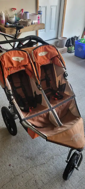 Willing to drop off around orleans area for free. Stroller is going for $200