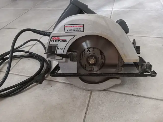Craftsman 7-1/4 inch Circular Saw 15A in Power Tools in Markham / York Region - Image 3
