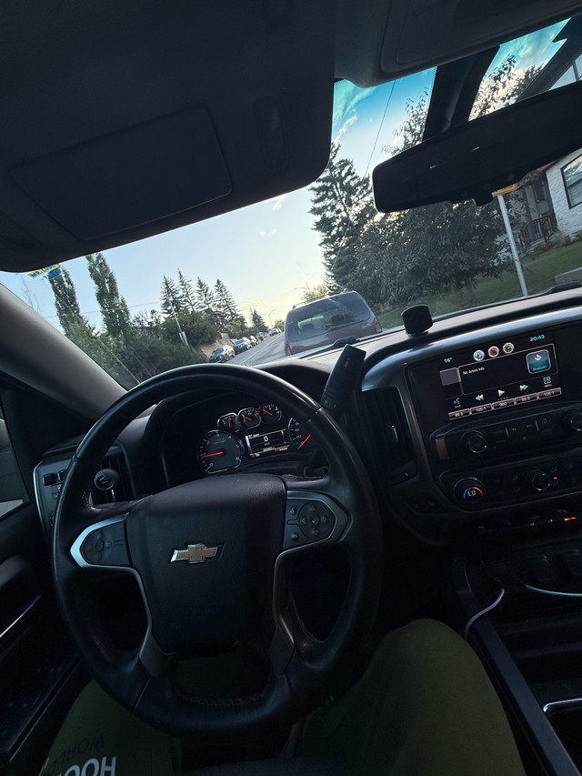 chevrolet silverado 1500 in Cars & Trucks in Calgary - Image 2