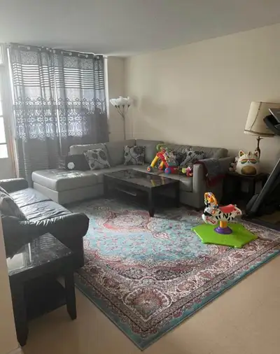 1 Bedroom for Rent – Prime Location Near Cedarbrae Mal