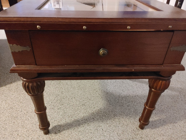 Humidor glass top table in Coffee Tables in Bathurst - Image 4