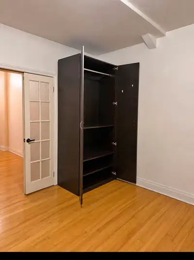 chambres disponibles dès le 1er novembre ! Outremont, Montréal Deux chambres disponibles dans un app...