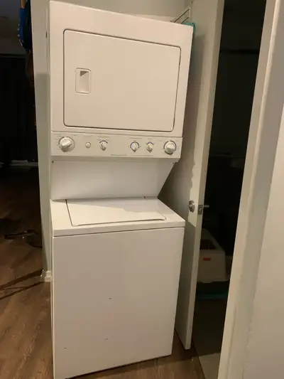 Good work condition delivery available, Deliver in front of house in Scarborough 60$