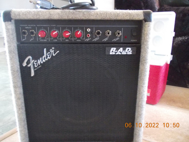 Fender R.A.D. Bass dans Amplificateurs et pédales  à Lac-Saint-Jean