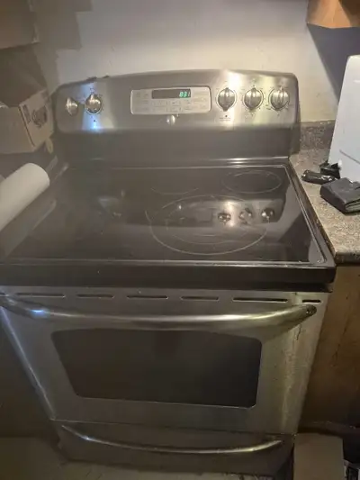 Four Général Électrique, View more