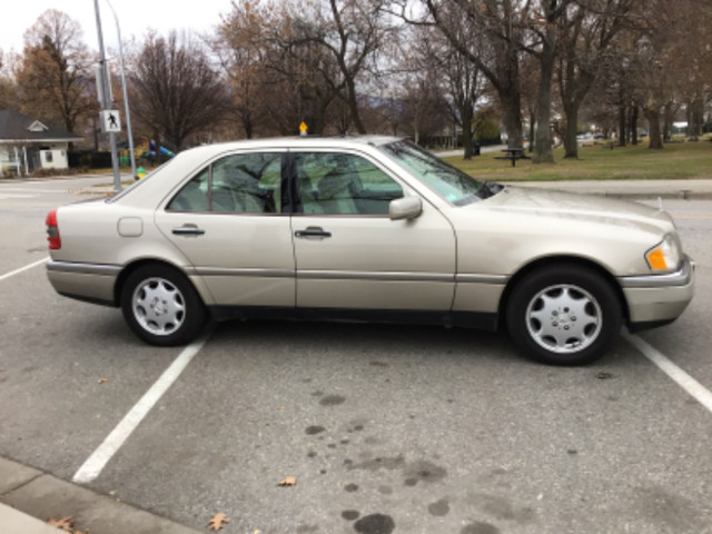 MERCEDES BENZ C280 4 DOOR 1995  REDUCED PRICE AGAIN in Classic Cars in Penticton - Image 2