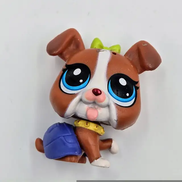 Littlest Pet Shop Nola McTwist #262 Boxer Dog Skate Park Playset in Toys & Games in Strathcona County - Image 7