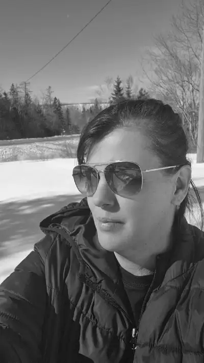 I am looking for a job with flexible hours. I have many years experience in cleaning at different ho...