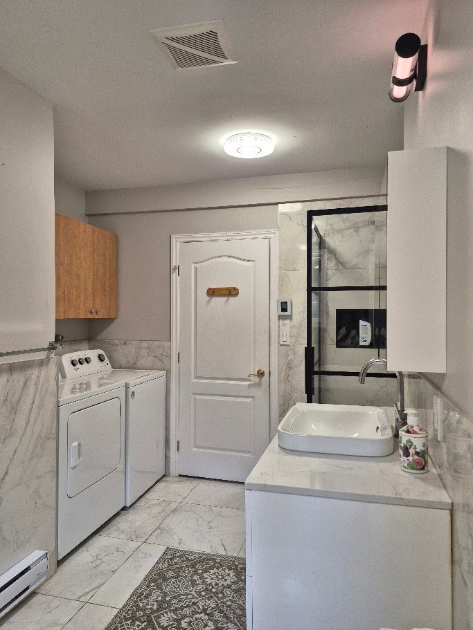 Très beau 4½ rénové – Tout inclus – Semi-meublé – Disponible dès — photo 3