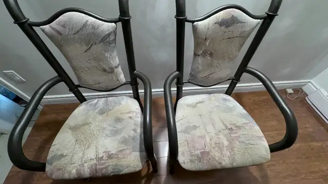 Ensemble de 6 Chaises – Set of 6 chairs in Dining Tables & Sets in Longueuil / South Shore - Image 6