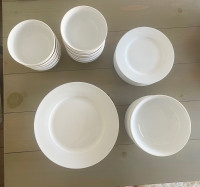 Over and Back Dinnerware set