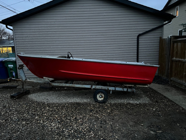 16ft project boat in Powerboats & Motorboats in Saskatoon