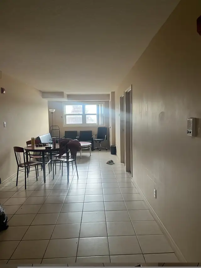 Room for rent in Room Rentals & Roommates in Kitchener / Waterloo - Image 4