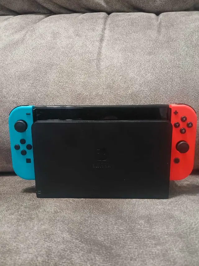 Nintendo Switch OLED62863738561282123