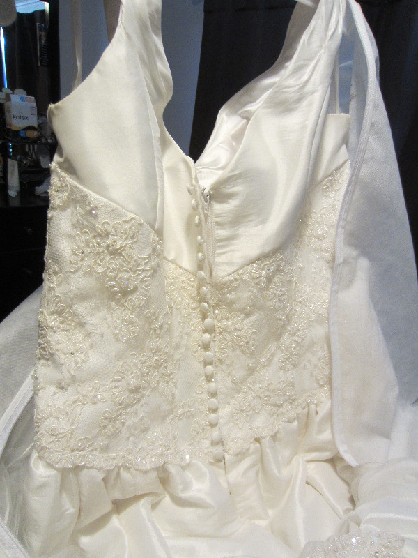 Mori Lee Wedding Dress in Wedding in Fredericton - Image 4