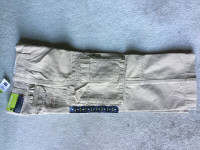BRAND NEW - GAP OUTDOOR CARGO PANT - SIZE 5