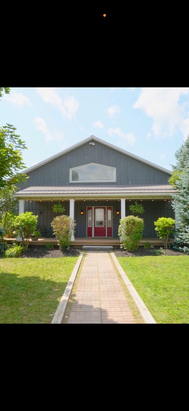 Stunning 27 acre Country Property + Beautiful Spacious Bungalow, photo 2 of 10