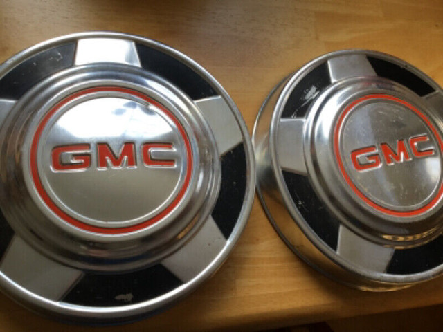 GMC truck hubcaps in Tires & Rims in City of Halifax - Image 2