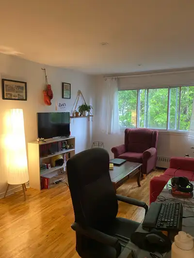 1450$-Appartement 3 ½, situé a Verdun dans un coin tranquille et a sept minutes à pied du métro de l...