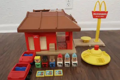 Antique McDonald’s Restaurant $100. With cars, customers, servers, trays, merry-go-round. I don't ha...