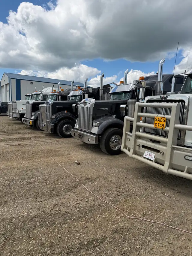 class 1 driver/gravel hauler  in Drivers & Security in Edmonton - Image 2