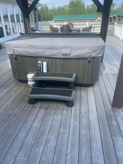 Selling my J-345 Jacuzzi hot tub, which has been well-maintained and is in good working condition. T...