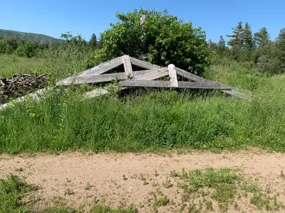 Gambrel roof trusses., View more