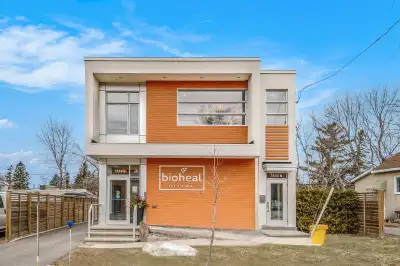 Modern lower-level office space (approx. 1,100 SQFT interior measurements) available for lease on Ch...