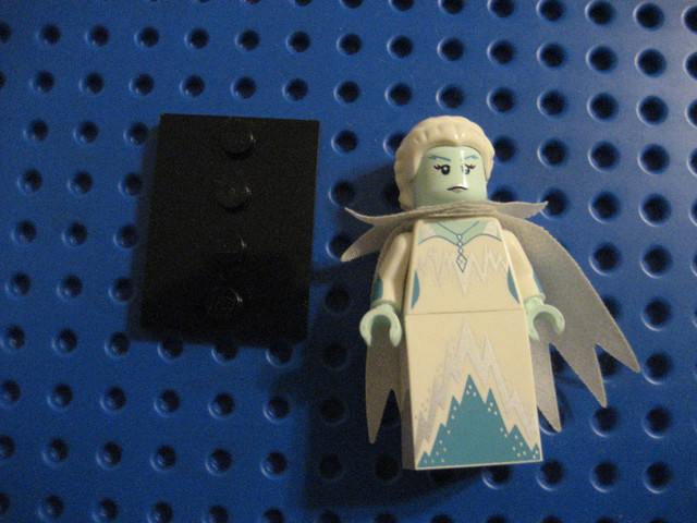 Lego CMF Series 16 Ice Queen Minifigure Witch Elf Fairy Frost in Toys & Games in City of Toronto