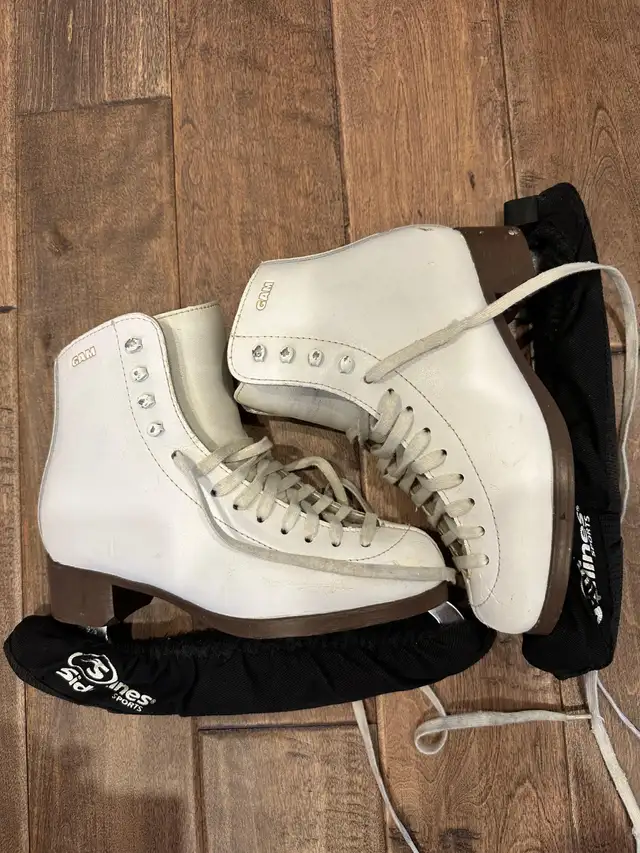 Jackson GAM Skates in Skates & Blades in Markham / York Region - Image 4