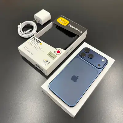 Apple iPhone 17 PRO MAX 256GB - Blue - UNLOCKED - 10/10, View more