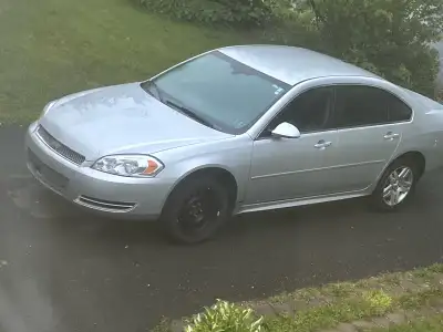 Needs tires drives an runs good I just did a bunch of work to the front end quick sale 2k firm no tr...
