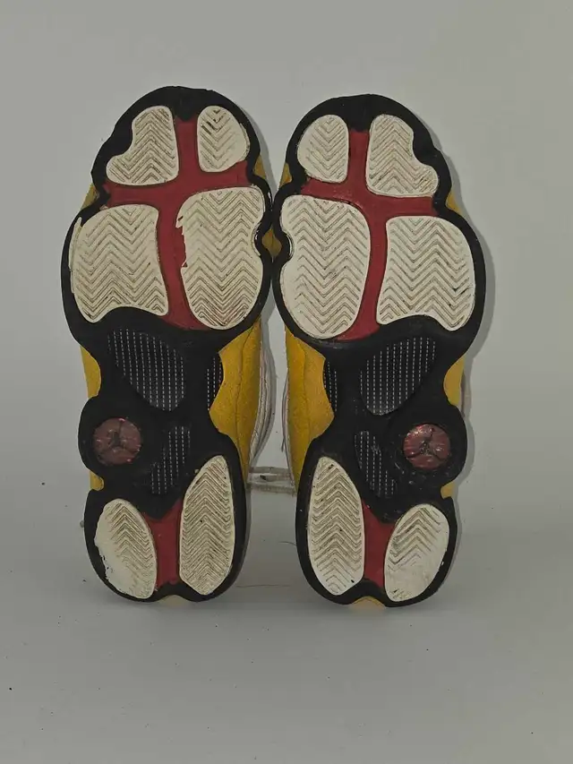 Jordan 13 Retro in Men's Shoes in City of Toronto - Image 6