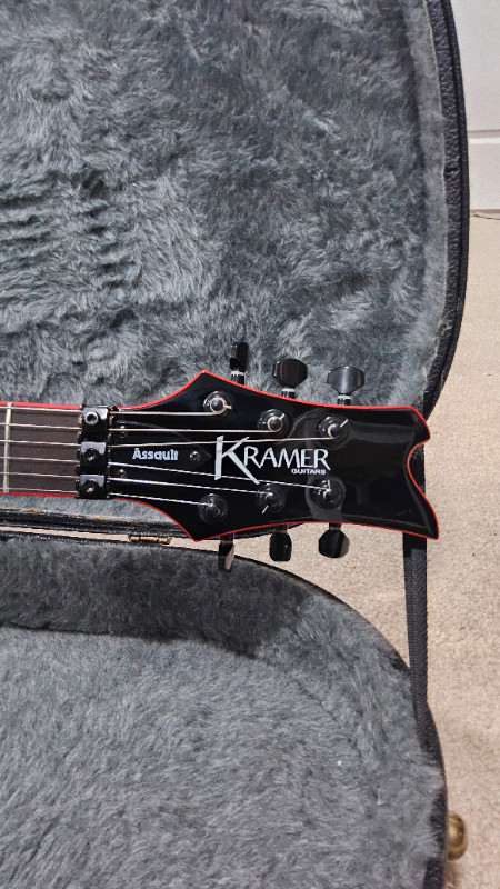 Kramer Assault 220FR in Guitars in Ottawa - Image 4