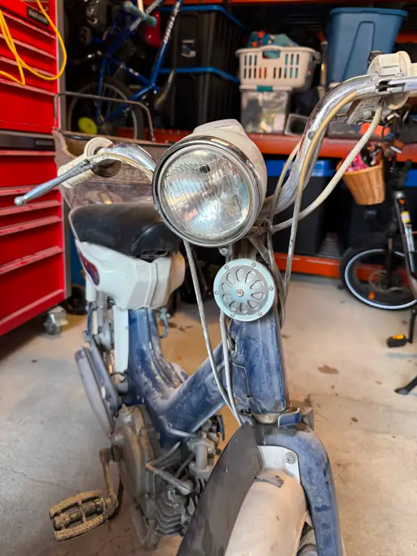 Honda PC50 moped bike in Scooters & Pocket Bikes in City of Toronto - Image 4