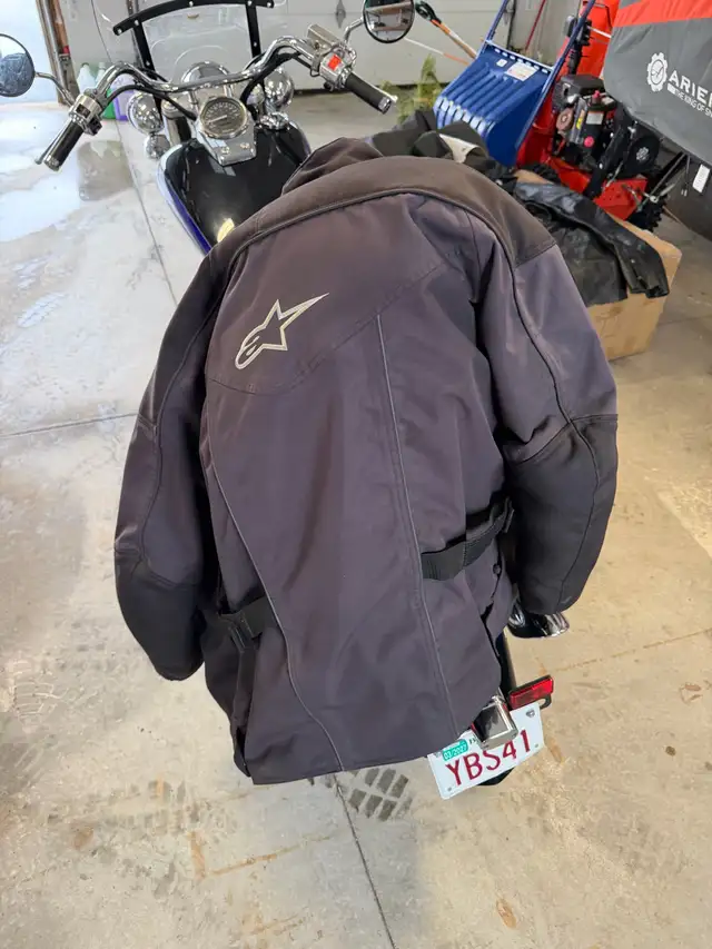 2004 Honda Shadow 750 in Street, Cruisers & Choppers in Saint John - Image 7