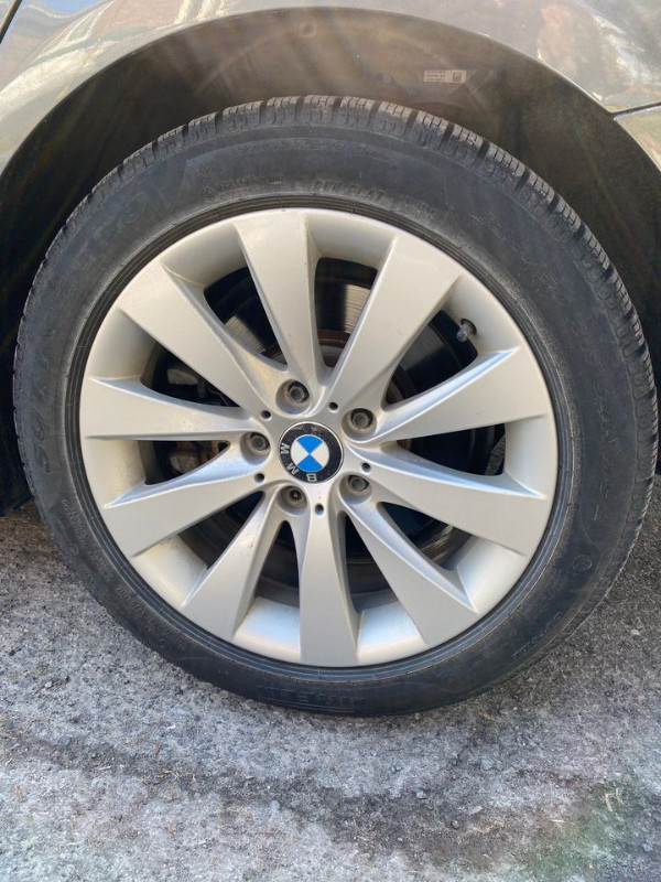 4 Pirelli Sotto Zero Winter 17" Tires on Mag Rims for 2018 BMW 3 dans Pneus et jantes  à Ville de Montréal - Image 3