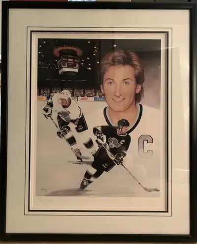 Wayne Gretzky 2000. Signed by Wayne,  limited edition by Theiss